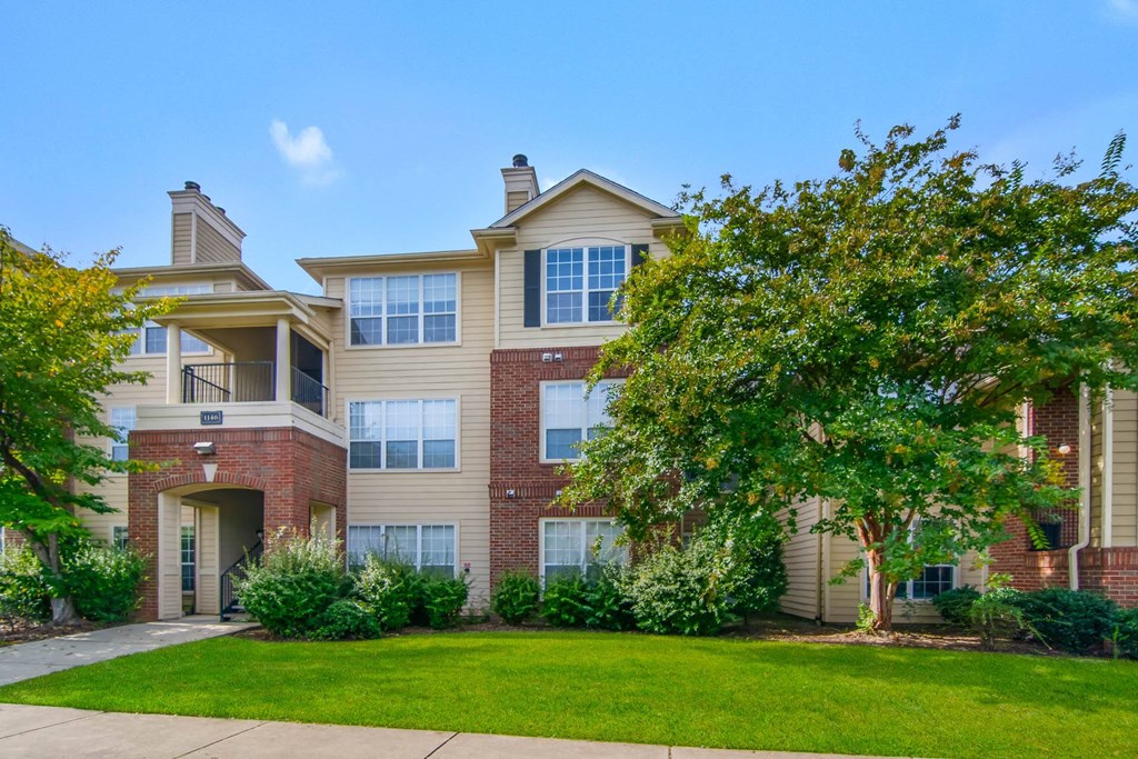 Bridford Lake Apartments