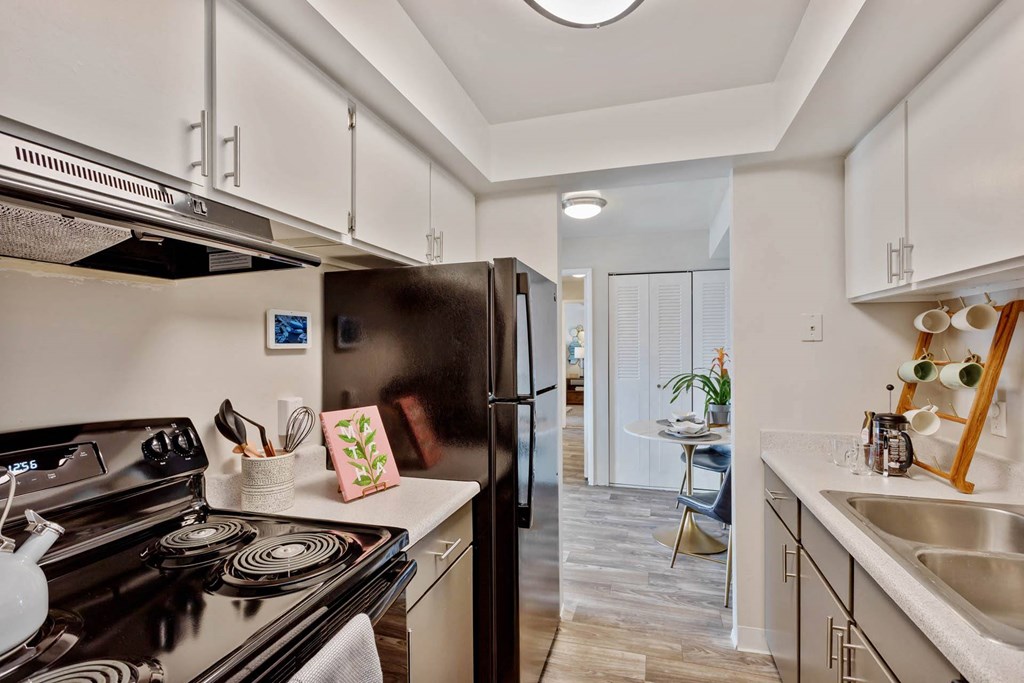 Fully Equipped Kitchen at Cliffs at Canyon Ridge, Ogden, Utah