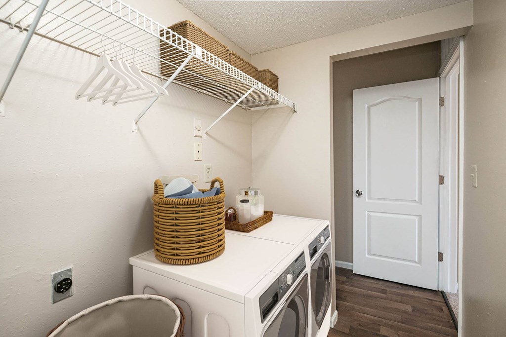 Walk In Closet at Glen at Bogey Hills, Missouri