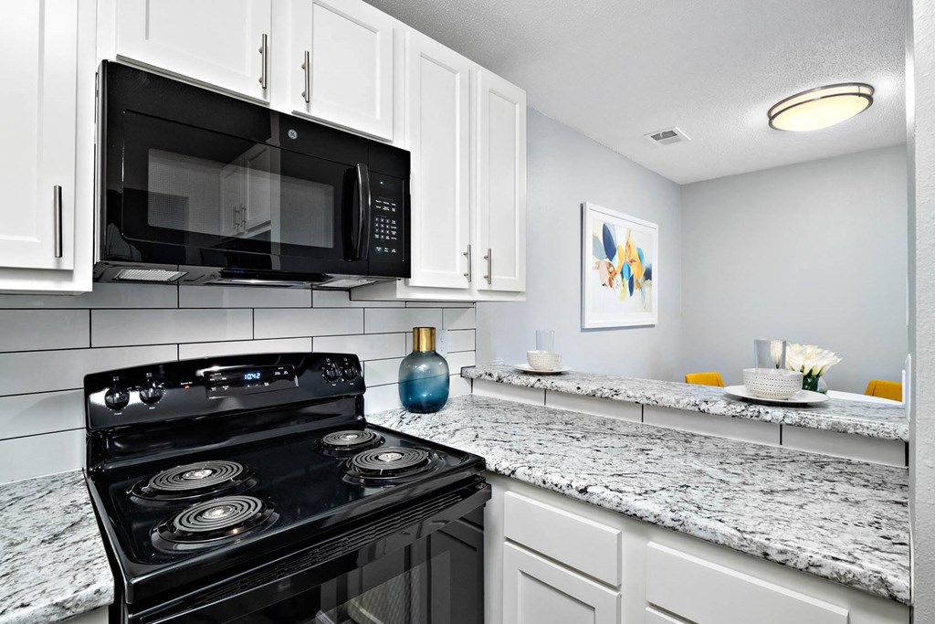 Kitchen at Glen at Bogey Hills, St. Charles, Missouri