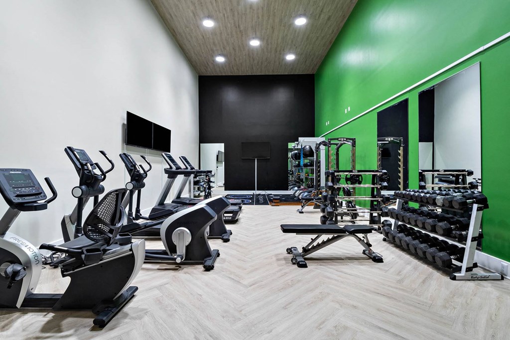 Cardio Machines and Free Weights at Glen at Bogey Hills, St. Charles