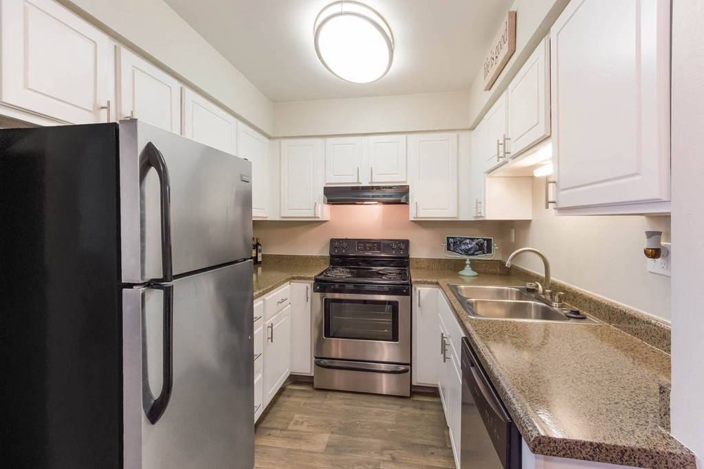 Kitchen at Glen at Lakewood, Lakewood