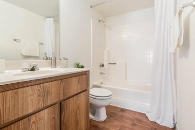 1233 N Mesa Drive 2 Beds Apartment for Rent - Photo Gallery 5