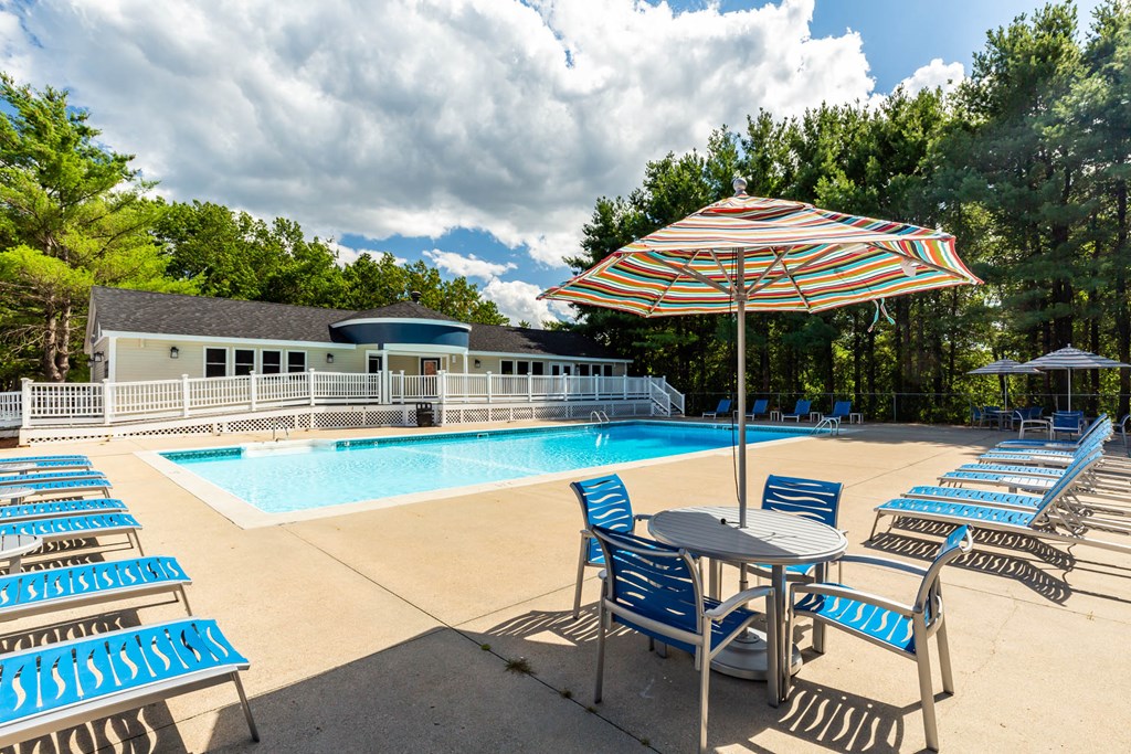 Poolside Dining Tables at Heritage at the River, Manchester, New Hampshire