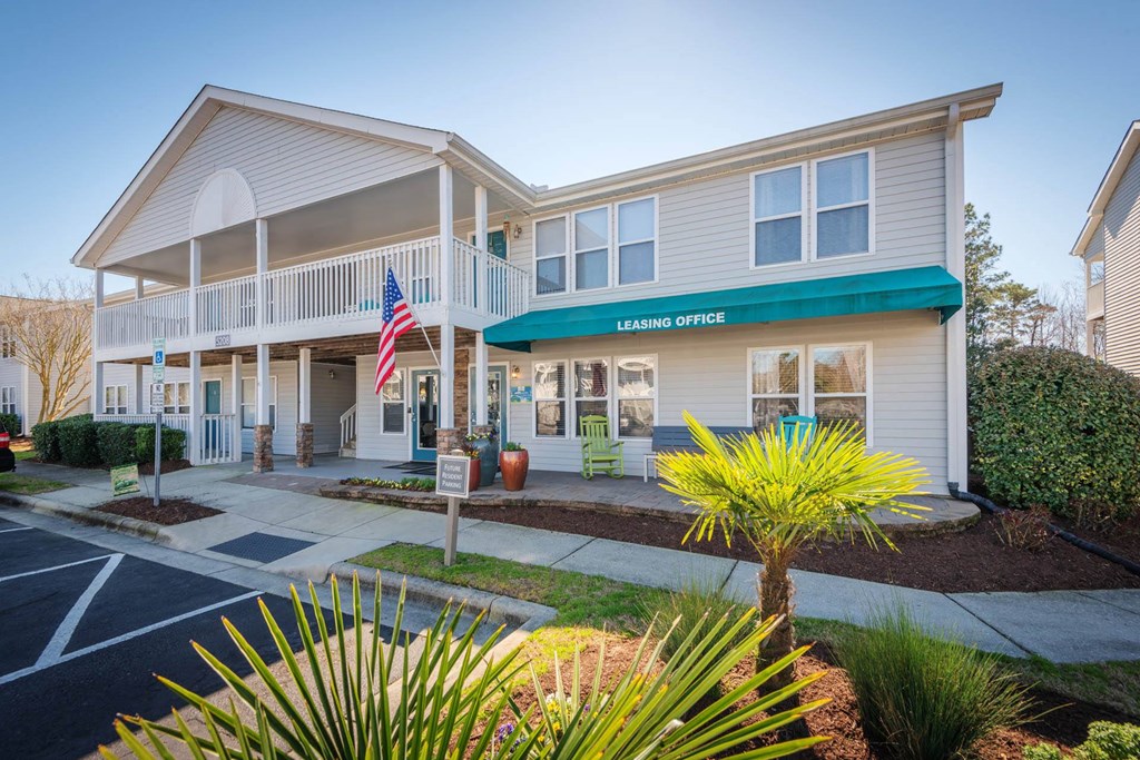 Leasing Office Exterior at Lofts of Wilmington, North Carolina