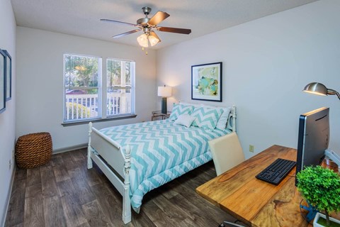 Bedroom with Ceiling Fan at Lofts of Wilmington, Wilmington, 28405