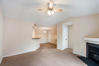 75 Malvern Lakes Cir 1 Bed Apartment for Rent - Photo Gallery 1