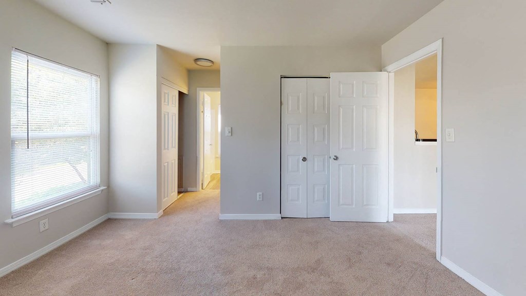 Large Carpeted Bedroom at Montclair Apartments, Maryland, 20904