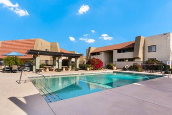 Outdoor Pool Outdoor Pool at Murietta at ASU, Tempe, AZ 85281 - Photo Gallery 2