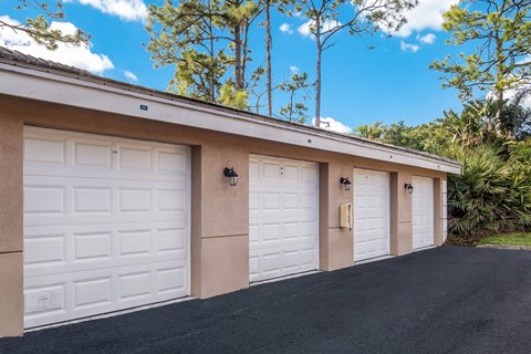Garages Available at Heritage Cove, Stuart, FL