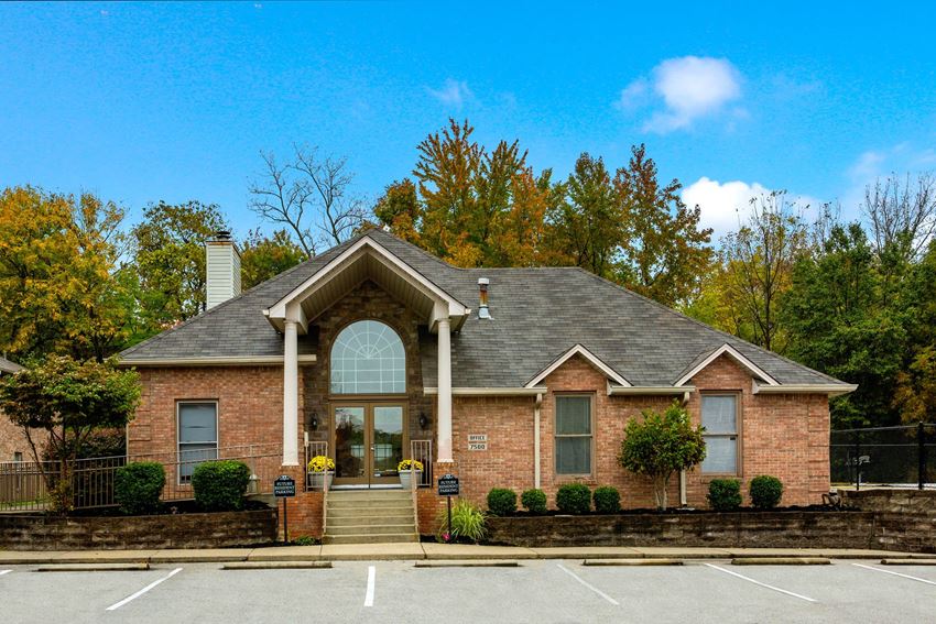 Apartment Building Exterior at Park Place Apartments, Kentucky Apartment Building Exterior at Park Place Apartments, Kentucky