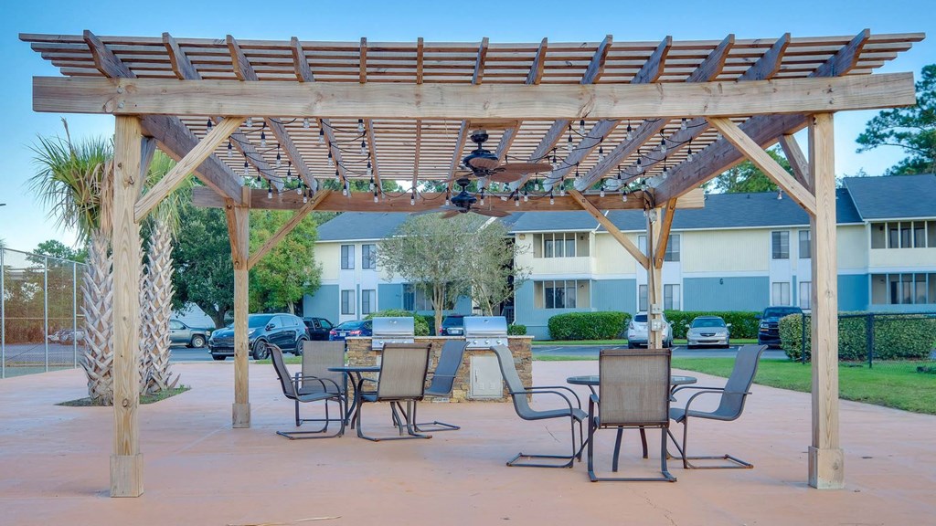 BBQ Area with Pergola at River Crossing Apartments, Georgia