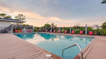 Pool Pool at River Crossing Apartments, Thunderbolt, GA - Photo Gallery 3