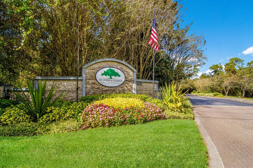 Entrance at St. Johns Forest Apartments, Florida - Photo Gallery 1