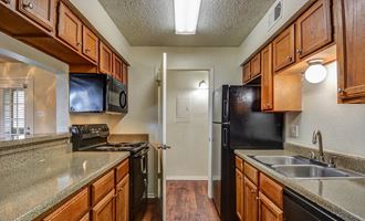 248 E. Southwest Parkway 1-2 Beds Apartment for Rent - Photo Gallery 2