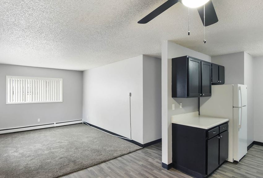 The Montecito Apartments, 360 N Murray Blvd., Colorado Springs, CO