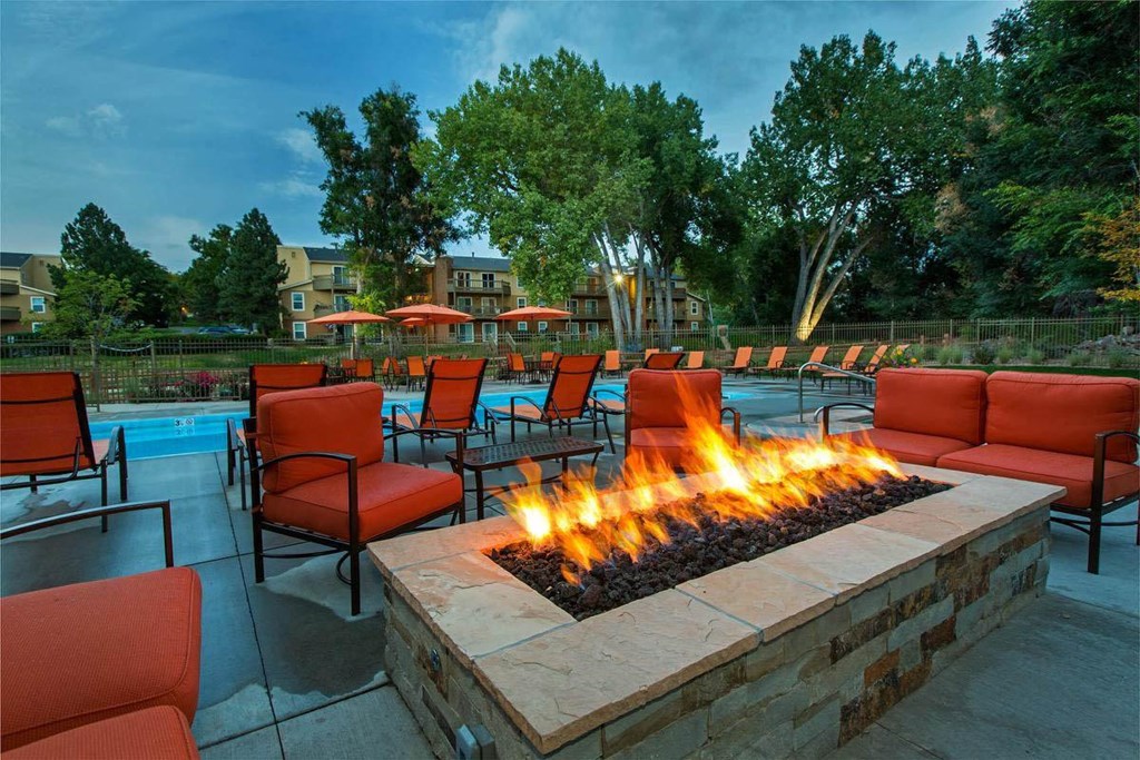 Outdoor Courtyard with Fire Pit at Woodland Hills Apartments, Colorado