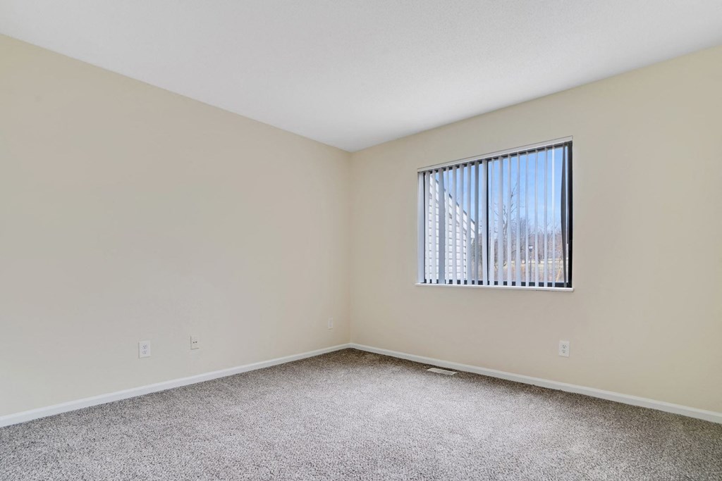 Carpeted Bedroom at Glen at Bogey Hills, St. Charles, MO