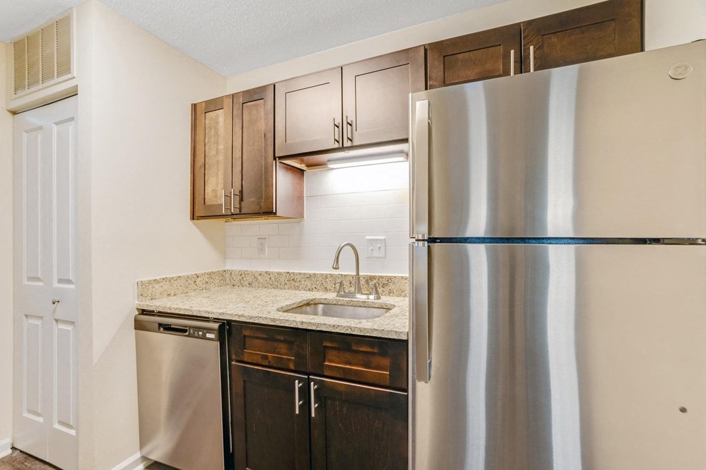 Kitchen Appliances at Glen at Bogey Hills, Missouri, 63303