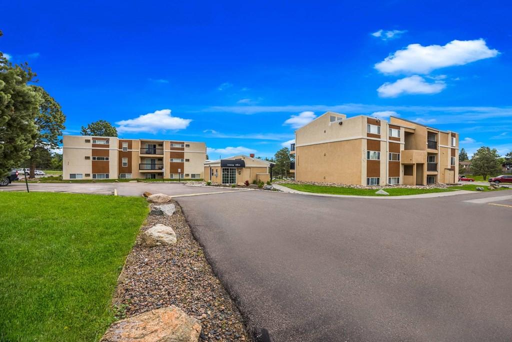 Property Exterior at Broadmoor Springs, Colorado Springs, CO, 80906