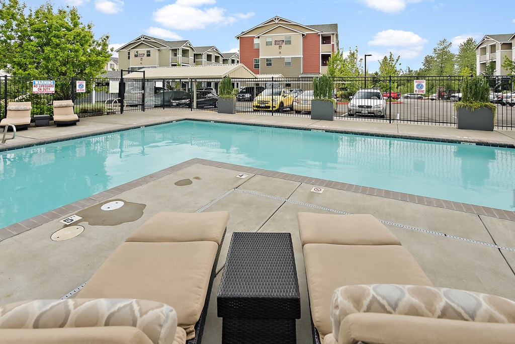 the residences at city center apartments swimming pool