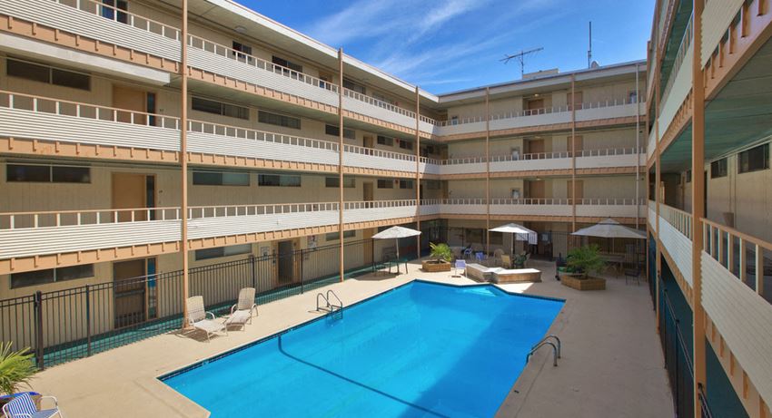Miramar Pool - Photo Gallery