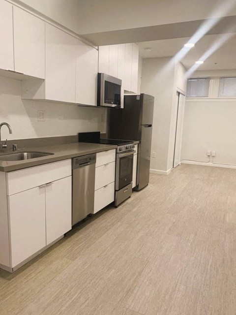 677 Ellis Street Studio Apartment for Rent - Photo Gallery 12