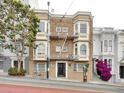 the building in which the apartment is located