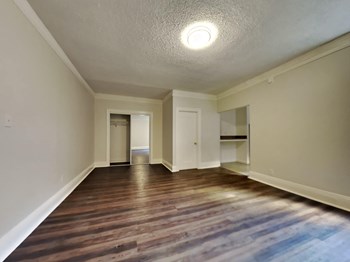 146 McAllister Street Studio-3 Beds Apartment for Rent - Photo Gallery 2