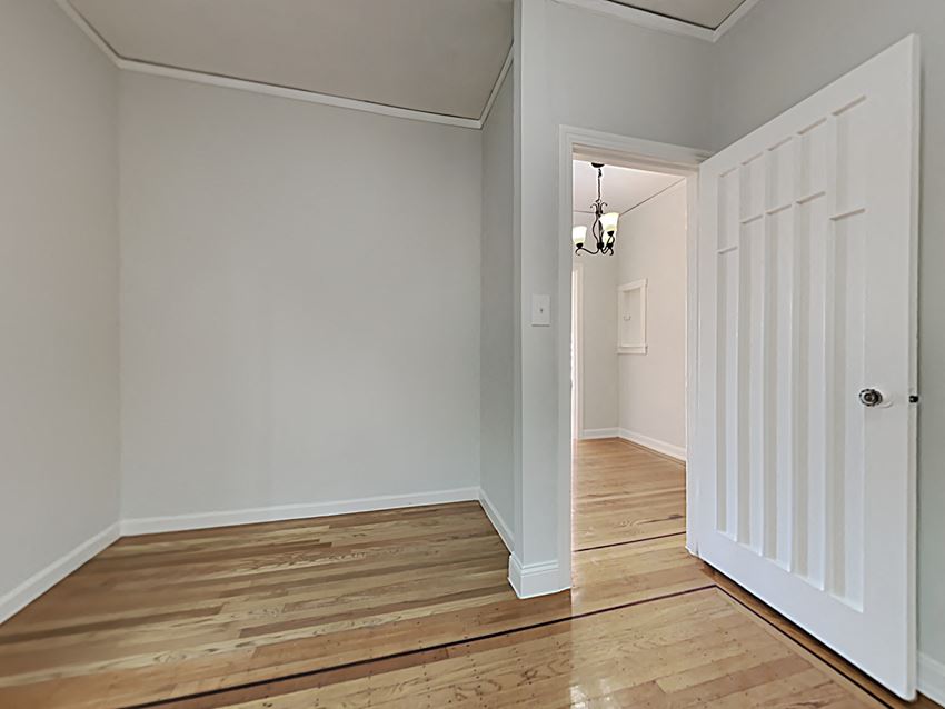 78 Parker Ave Studio-2 Beds Apartment for Rent - Photo Gallery