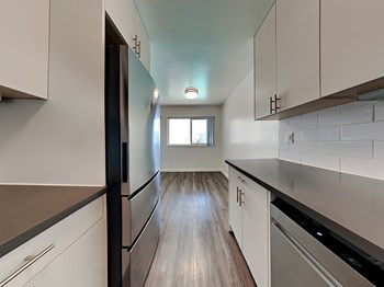 350 Newton Studio-2 Beds Apartment for Rent - Photo Gallery 5