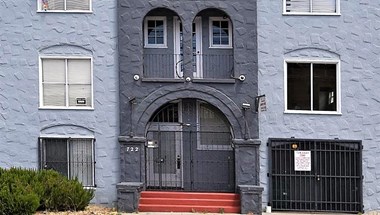 722 Alcatraz Ave Studio-2 Beds Apartment for Rent