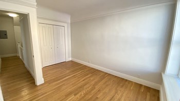 1128 Valencia Street 3 Beds Apartment for Rent - Photo Gallery 3