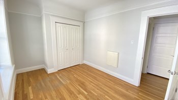 1128 Valencia Street 3 Beds Apartment for Rent - Photo Gallery 6