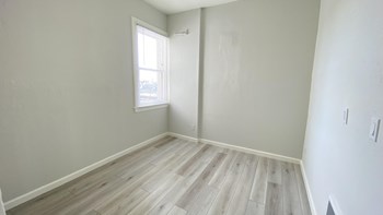 901 Valencia St. Studio-2 Beds Apartment for Rent - Photo Gallery 5