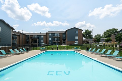 A pool with the letters "CCV" in the middle of it.