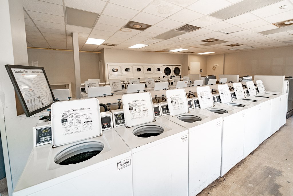 Laundry Facility  at Cypress Grove, Lauderhill, Florida