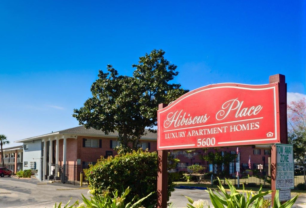 Property Signage at Hibiscus Place Apartments, Orlando