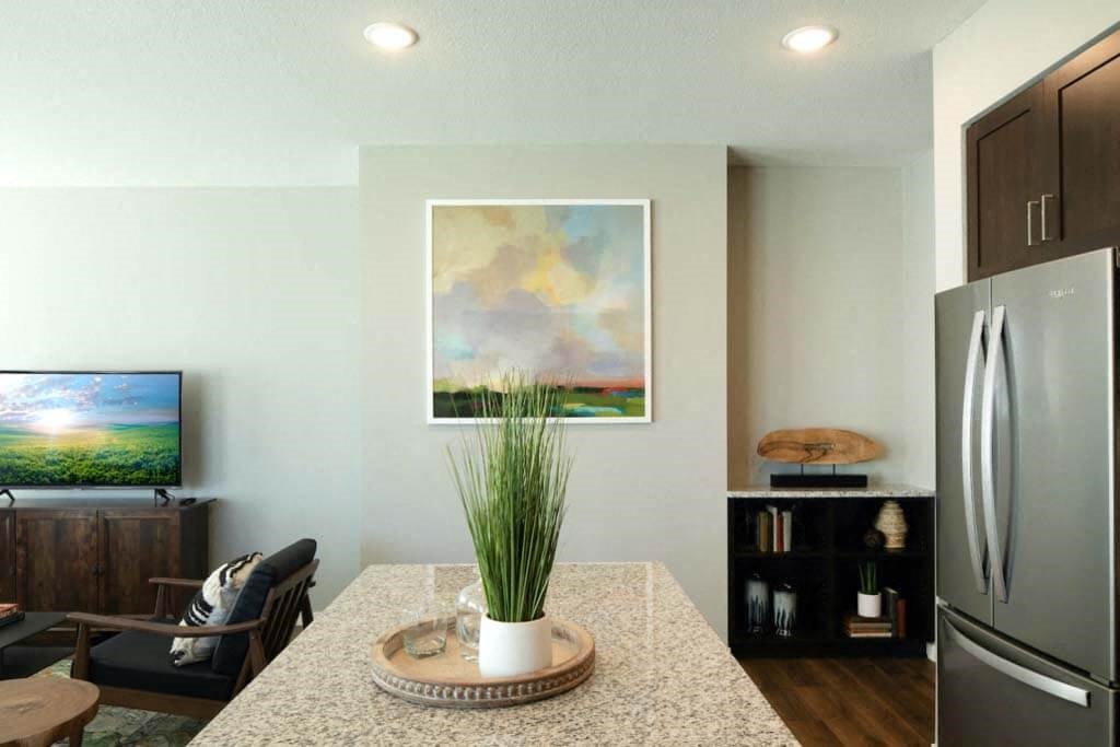 a kitchen or kitchenette at stay alfred on north capital