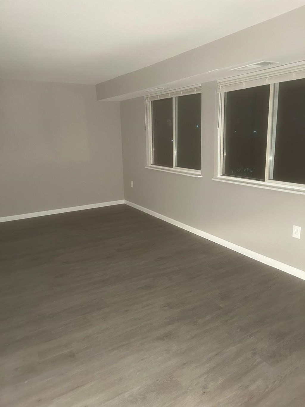 1-Bedroom Living room