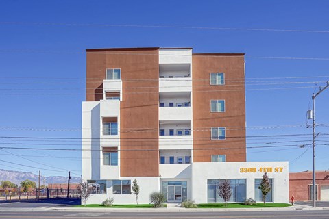 Exterior drone image of Cresta North Valley Apartments in Albuquerque, NM