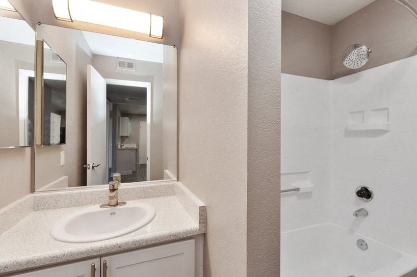 ARIUM Emerald Springs