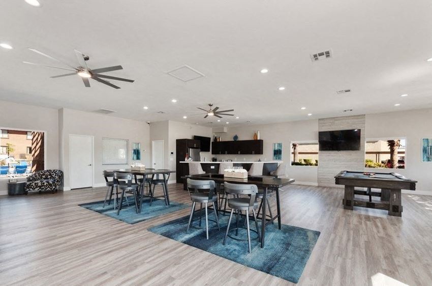 ARIUM Emerald Springs