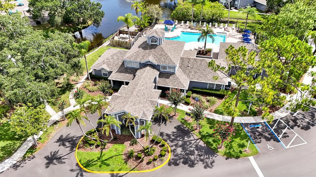 ARIUM Kissimmee Lakes