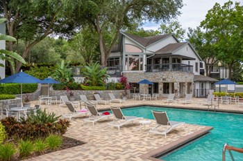 Exterior Pool - Photo Gallery 3