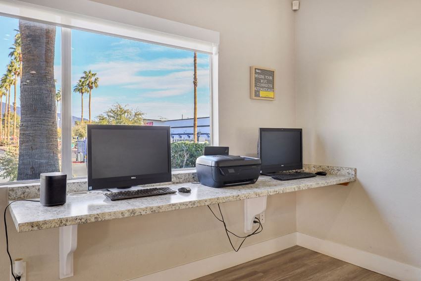 ARIUM Emerald Springs