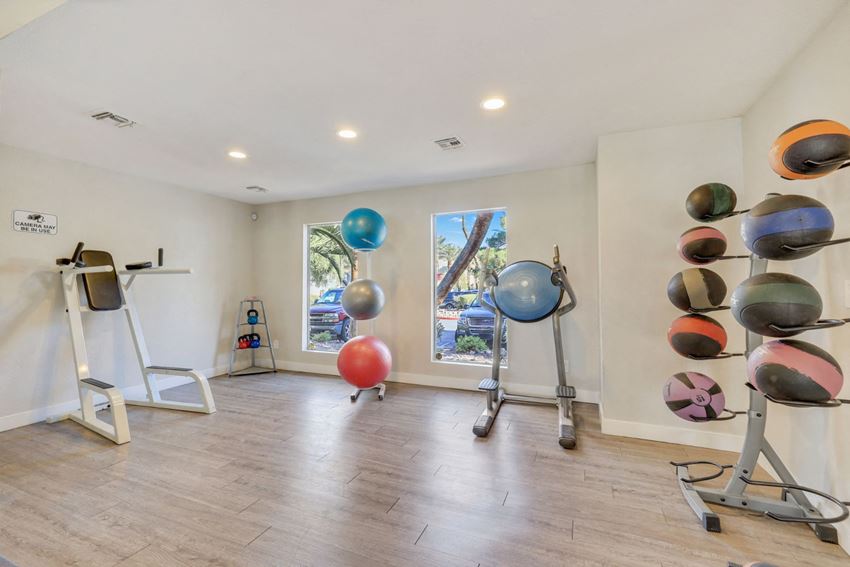 ARIUM Emerald Springs