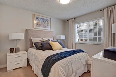 1327 W 84Th Ave 1 Bed Apartment for Rent - Photo Gallery 1
