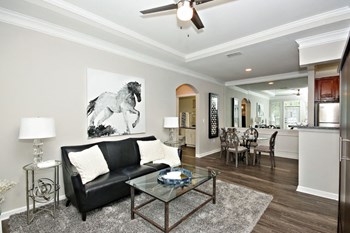 Interior - Photo Gallery 4