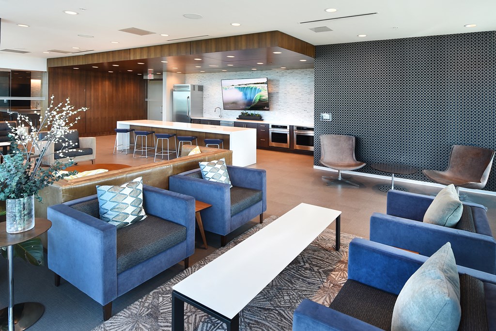 resident clubroom and lounge at Two Twelve Clayton, Missouri